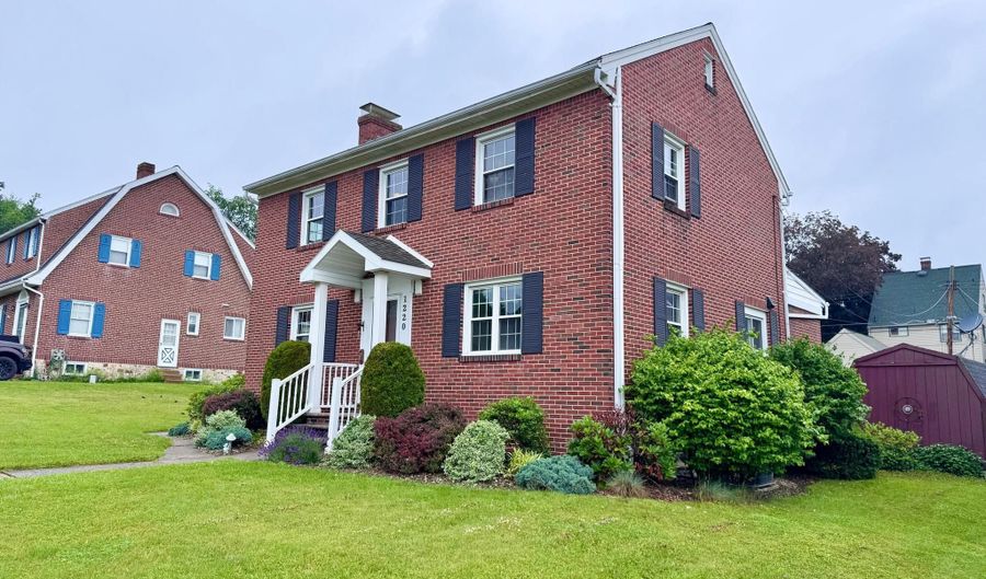 1220 23RD Ave, Altoona, PA 16601 - 3 Beds, 3 Bath