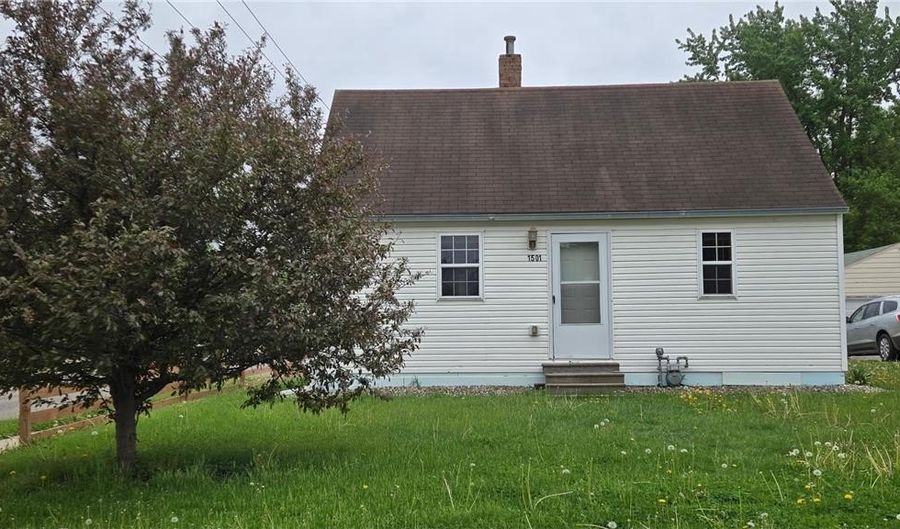 1501 7th Ave NW, Austin, MN 55912 - 3 Beds, 2 Bath