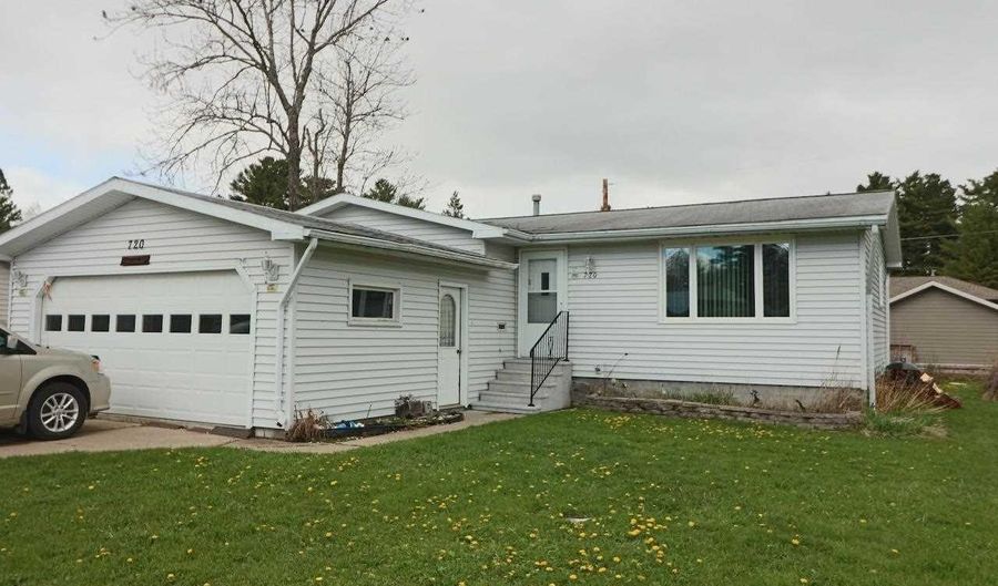 720 Summit St, Aurora, MN 55705 - 2 Beds, 1 Bath