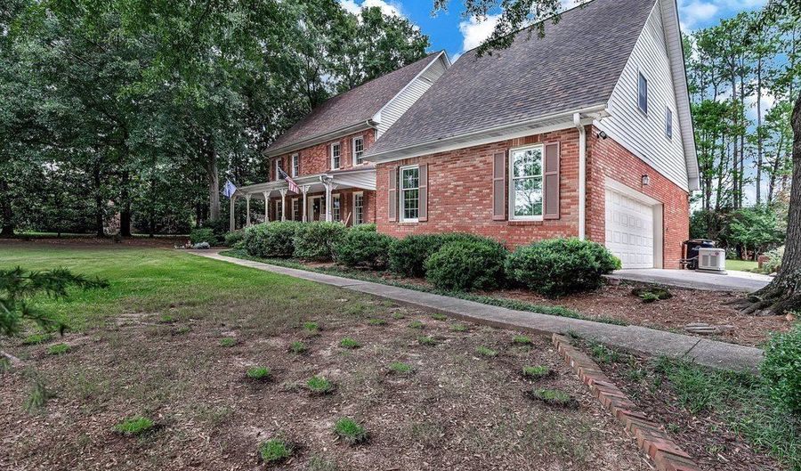 117 Carter Hall Dr, Anderson, SC 29621 - 5 Beds, 5 Bath