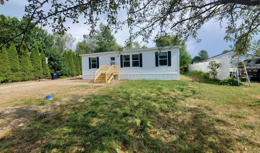 70 Shepherd Dr, Bangor, ME 04401 - 3 Beds, 2 Bath