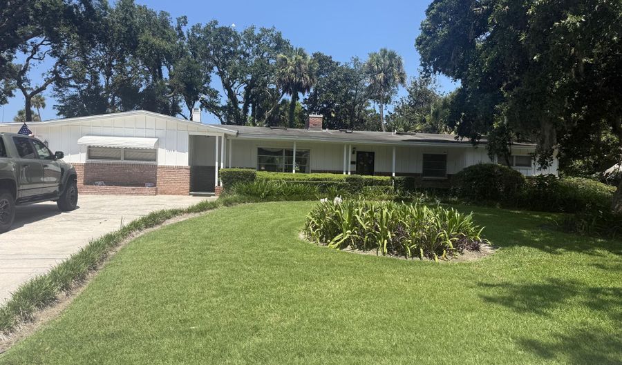 1515 SELVA MARINA Dr, Atlantic Beach, FL 32233 - 5 Beds, 3 Bath