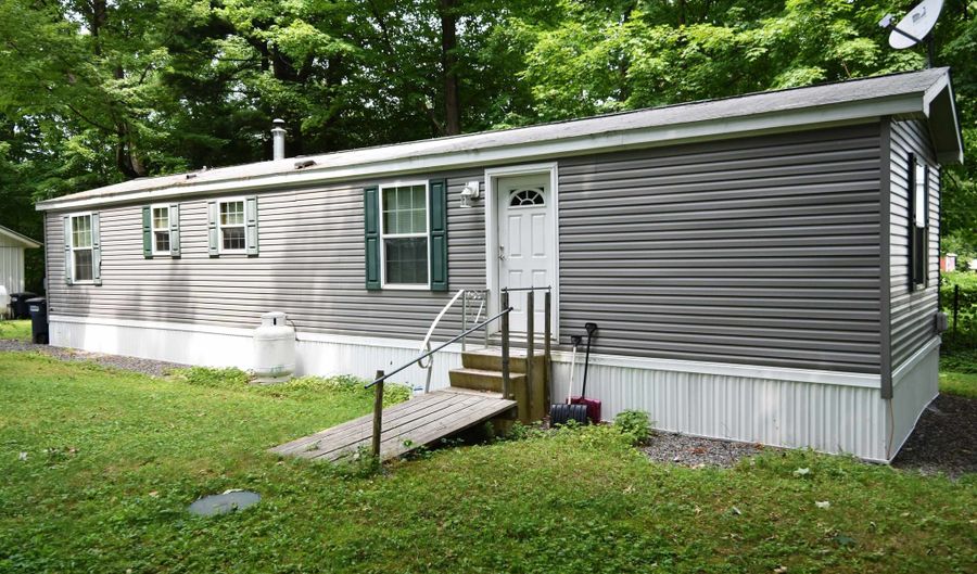 83 Hermit Thrush Ln 16, Bristol, VT 05443 - 2 Beds, 1 Bath