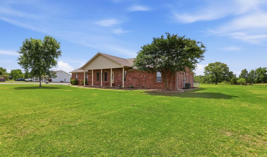 791 Hwy 64 W, Beebe, AR 72012 - 3 Beds, 2 Bath