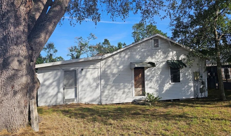 509 LEMON St, Auburndale, FL 33823 - 2 Beds, 1 Bath