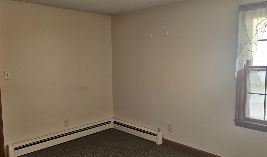 284 Summer St 1, Bristol, NH 03222 - 2 Beds, 1 Bath