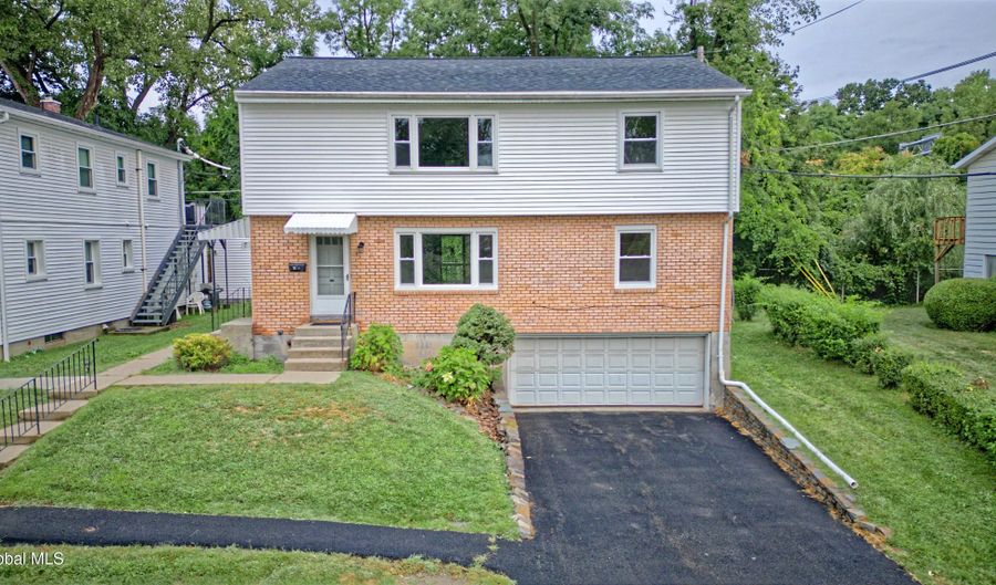 106 Tampa Ave, Albany, NY 12203 - 4 Beds, 2 Bath