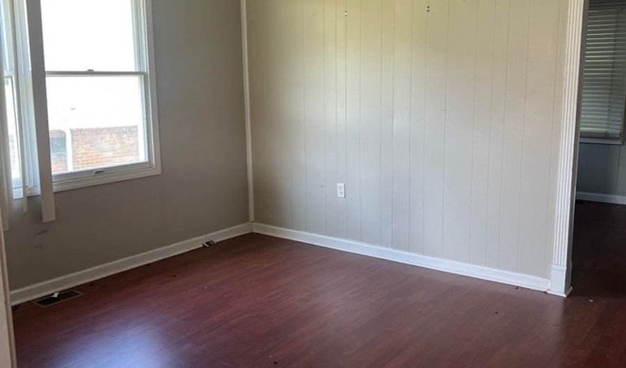 35 Cross Rd, Allen, KY 41601 - 2 Beds, 1 Bath