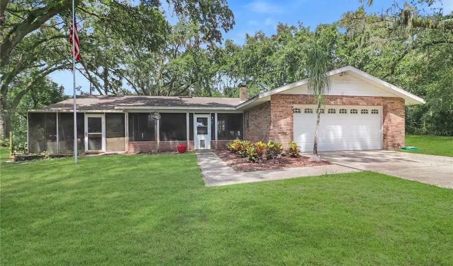 42114 W LAKEVIEW Dr, Altoona, FL 32702 - 3 Beds, 2 Bath