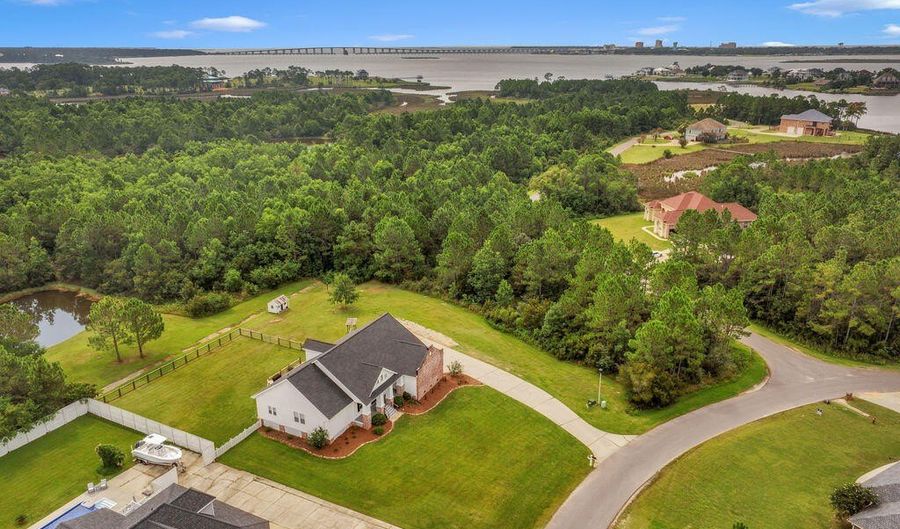 6408 Seawinds Blvd, Biloxi, MS 39532 - 4 Beds, 4 Bath