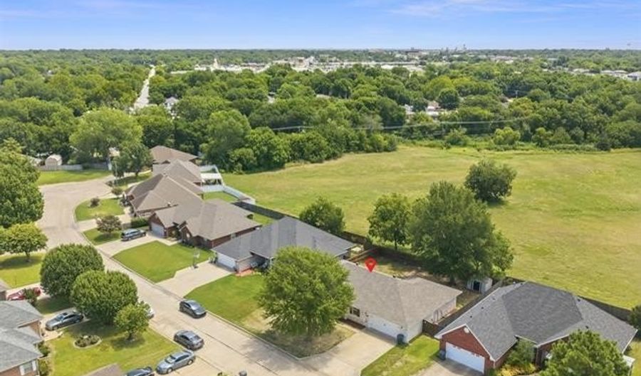 1908 S 6th Ave NW, Ardmore, OK 73401 - 3 Beds, 2 Bath