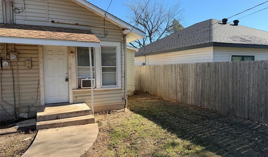 604 Elm St, Abilene, TX 79602 - 2 Beds, 2 Bath