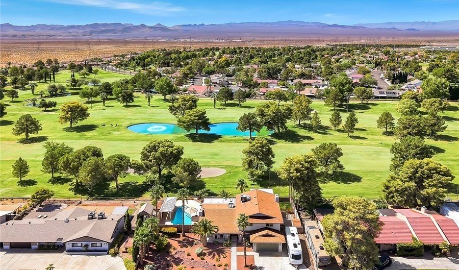 893 Fairway Dr, Boulder City, NV 89005 - 5 Beds, 3 Bath