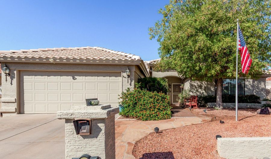 26422 S BOXWOOD Dr, Sun Lakes, AZ 85248 - 2 Beds, 2 Bath