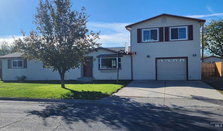 609 Parnell Dr, Buhl, ID 83316 - 4 Beds, 2 Bath