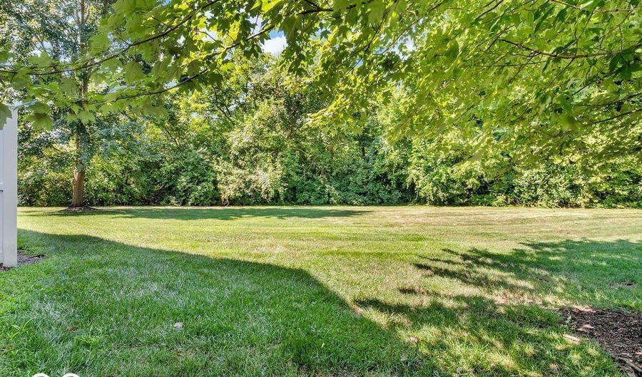9355 Villa Creek Dr A - Bldg 17, Avon, IN 46123 - 2 Beds, 3 Bath