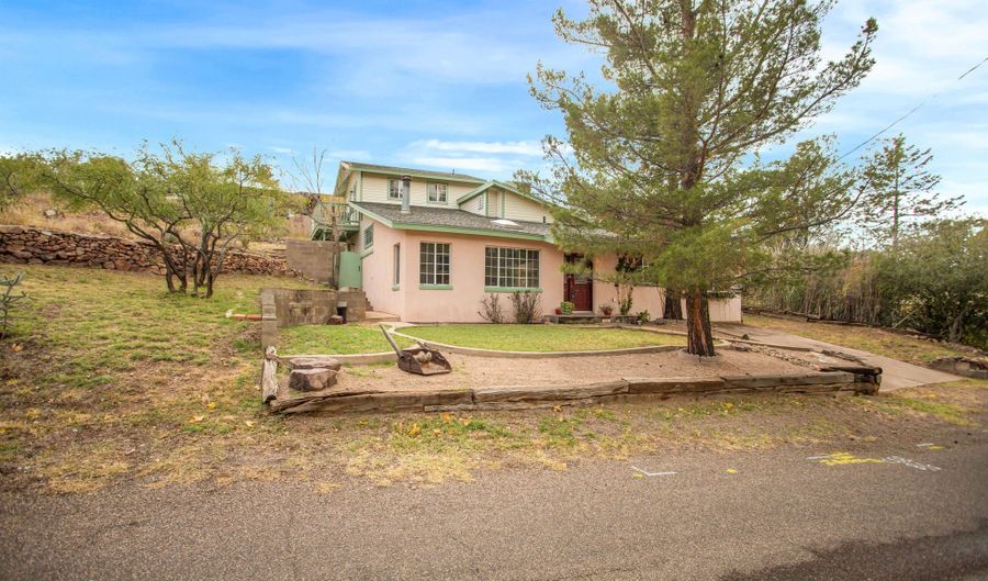 706 SHATTUCK St, Bisbee, AZ 85603 - 4 Beds, 3 Bath