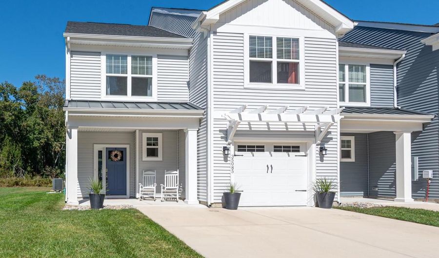 35085 DUNDEE St, Frankford, DE 19945 - 3 Beds, 4 Bath