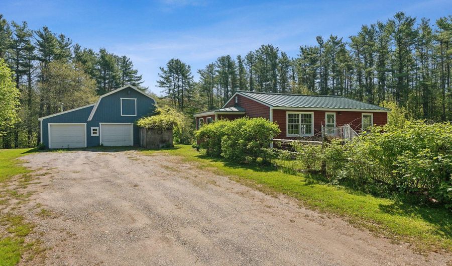 592 Old Stage Rd, Arrowsic, ME 04530 - 2 Beds, 1 Bath