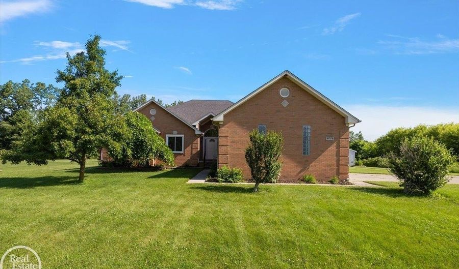 21579 34 Mile, Armada, MI 48005 - 3 Beds, 3 Bath