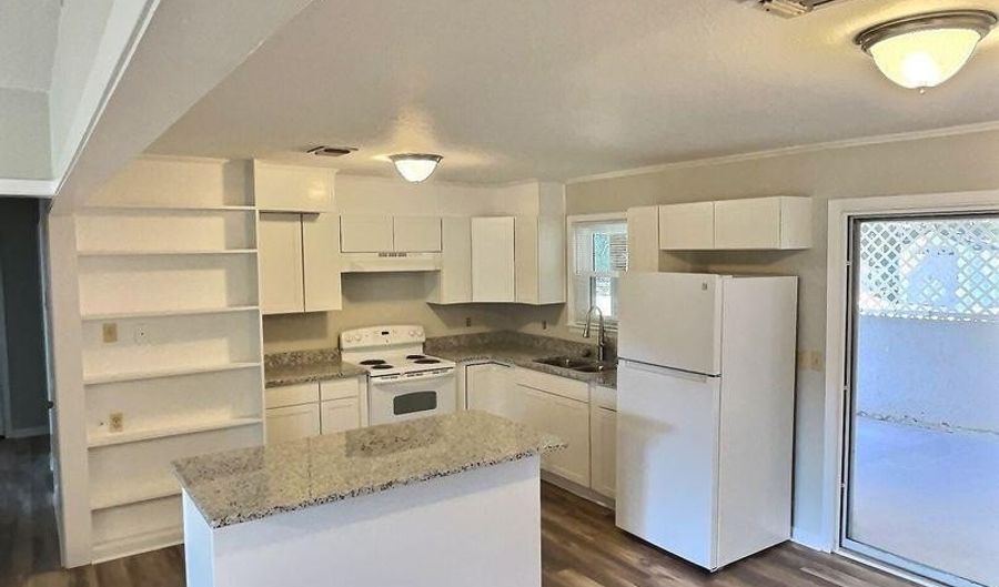 317 Hunter Dr, Ocean Springs, MS 39564 - 3 Beds, 2 Bath