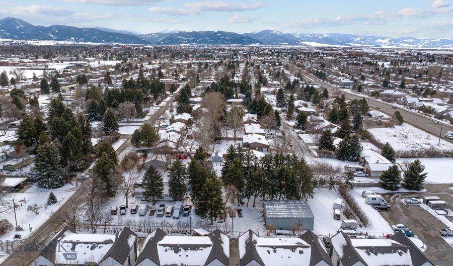 907 N 17th Ave, Bozeman, MT 59715 - 2 Beds, 1 Bath