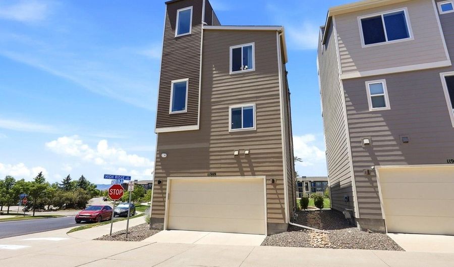 11909 Mountview Ln, Broomfield, CO 80021 - 3 Beds, 3 Bath