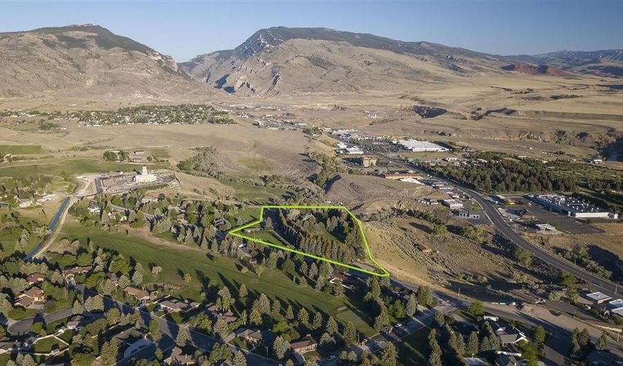 625 Skyline Dr, Cody, WY 82414 - 6 Beds, 5 Bath
