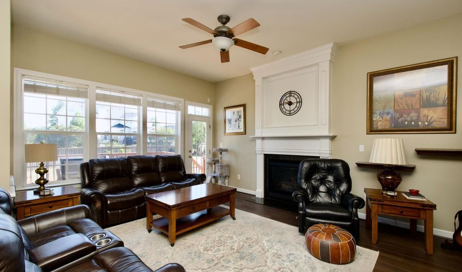 25272 ORIBI Pl, Aldie, VA 20105 - 4 Beds, 5 Bath