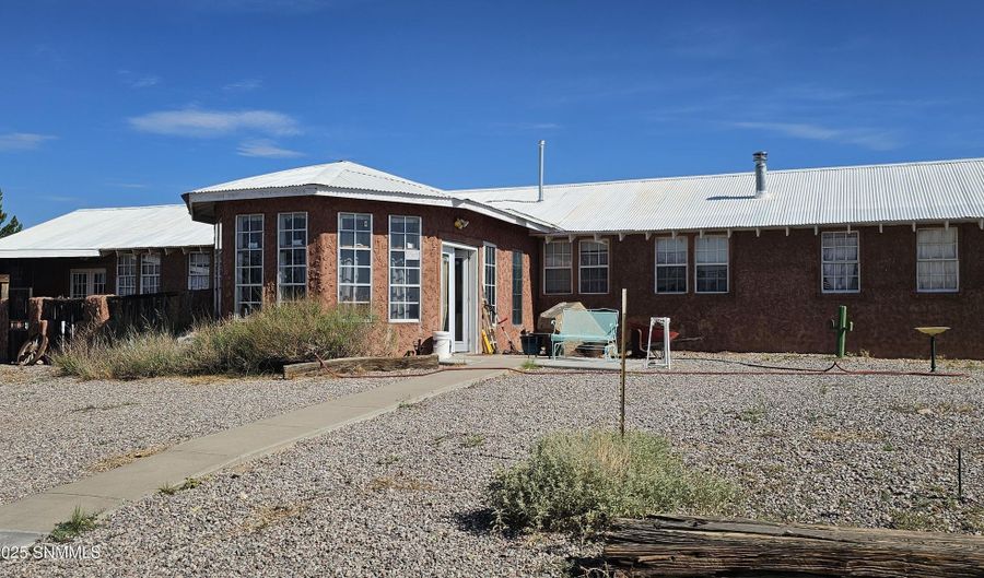 12124 NM-152 Hwy, Caballo, NM 87931 - 2 Beds, 2 Bath