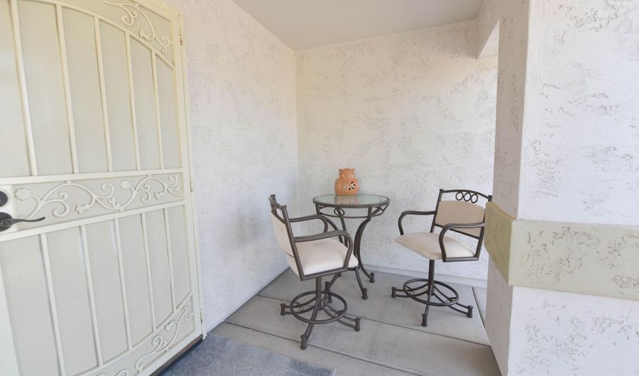 9767 W DEVONSHIRE Dr, Arizona City, AZ 85123 - 3 Beds, 2 Bath