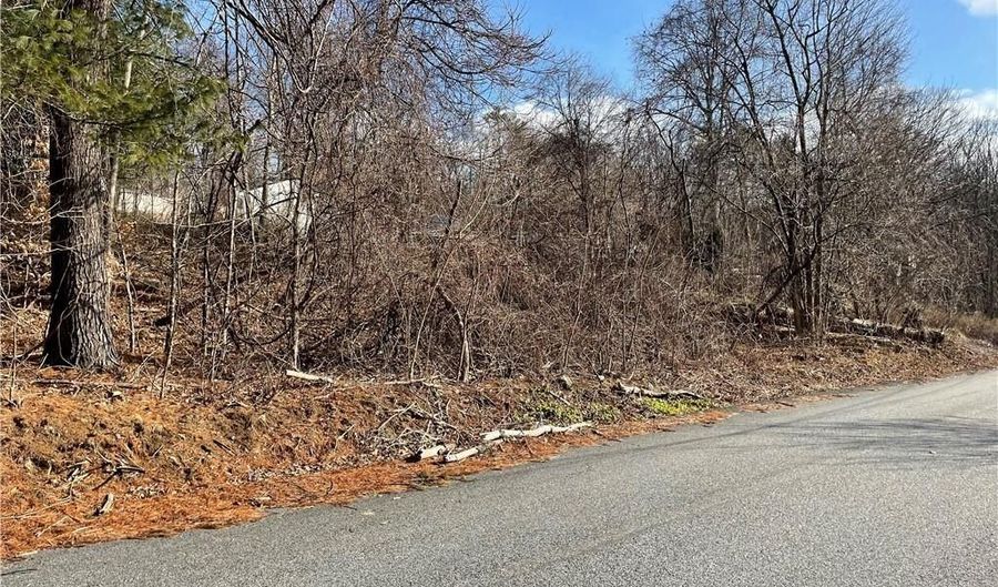 27 Oxford Rd, Cumberland, RI 02864 - 0 Beds, 0 Bath