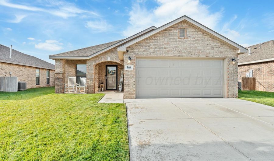 508 MIKESKA St, Amarillo, TX 79118 - 3 Beds, 2 Bath