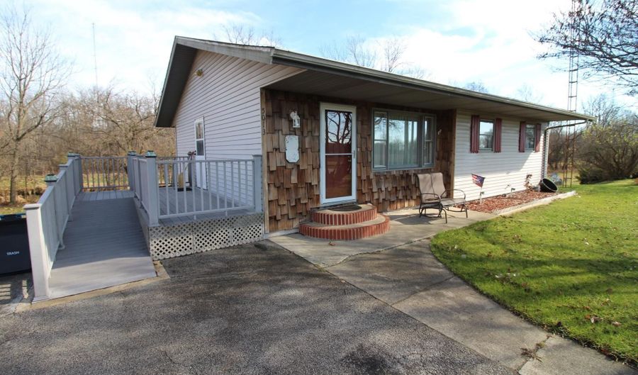 5013 County Road 23 Rd, Auburn, IN 46706 - 4 Beds, 2 Bath