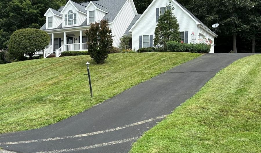 16359 Old Timber Rd, Abingdon, VA 24210 - 4 Beds, 4 Bath
