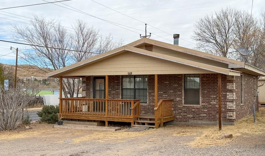 400 S 1st, Alpine, TX 79830 - 2 Beds, 1 Bath