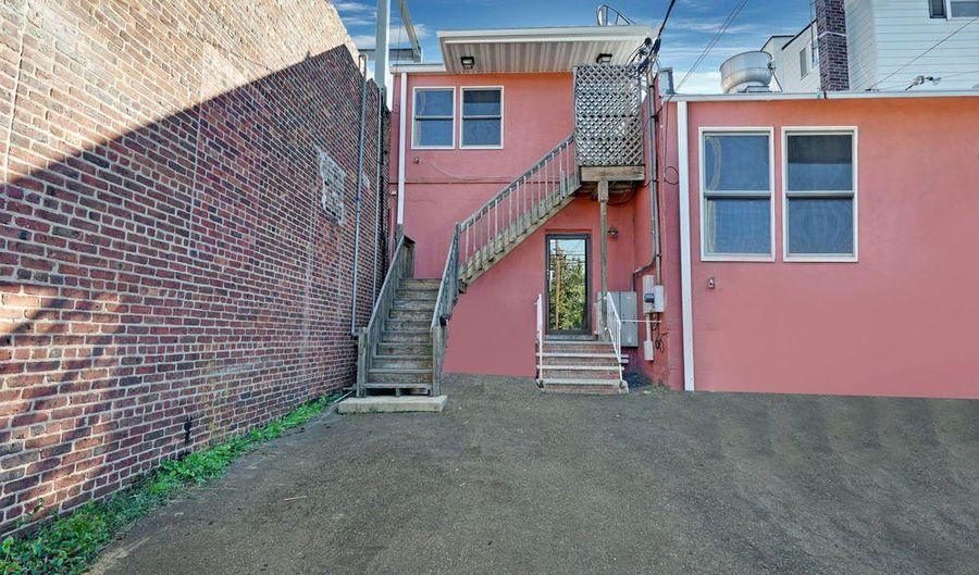 69 1st Ave, Atlantic Highlands, NJ 07716 - 2 Beds, 1 Bath