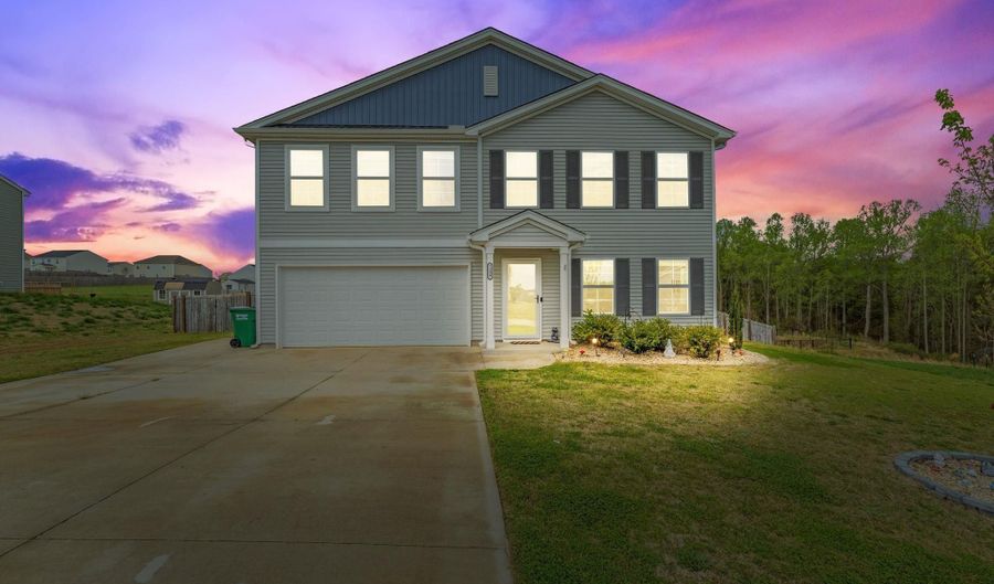 7239 Clemie Ct, Boiling Springs, SC 29316 - 4 Beds, 3 Bath