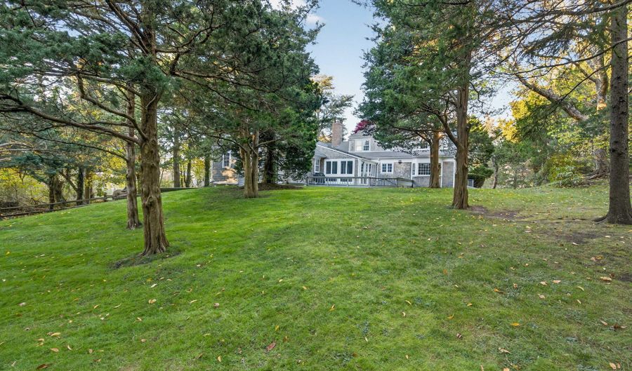 79 Bayberry Ln, Barnstable, MA 02630 - 4 Beds, 3 Bath