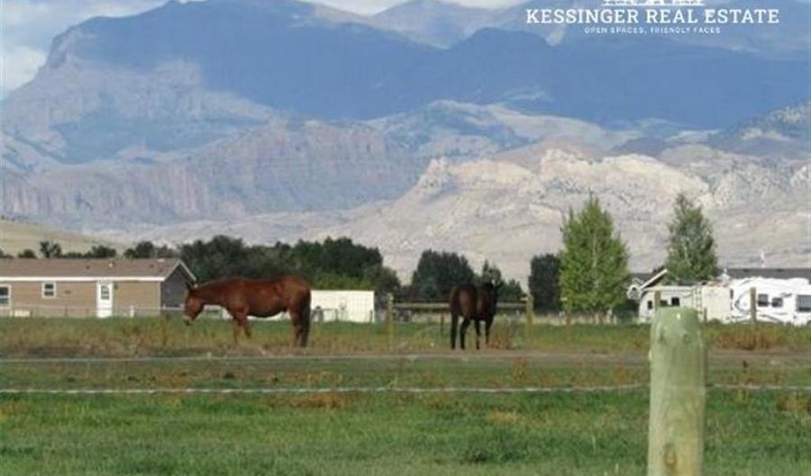 653 Southfork Rd, Cody, WY 82414 - 3 Beds, 2 Bath
