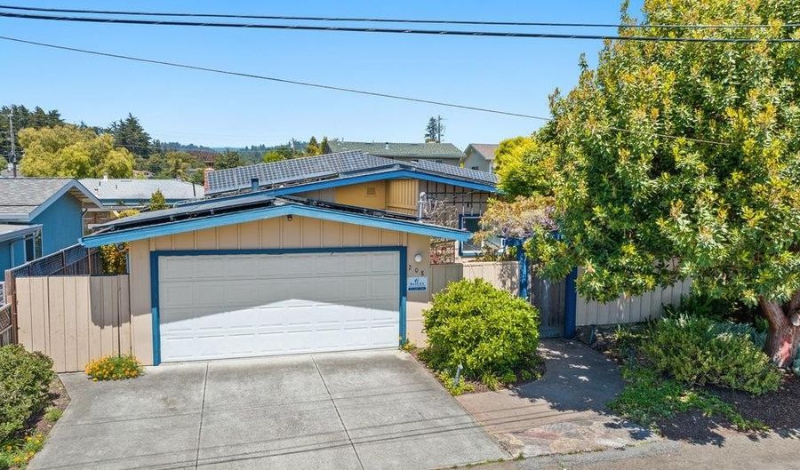 208 Valencia Ave, Aptos, CA 95003 - 3 Beds, 2 Bath
