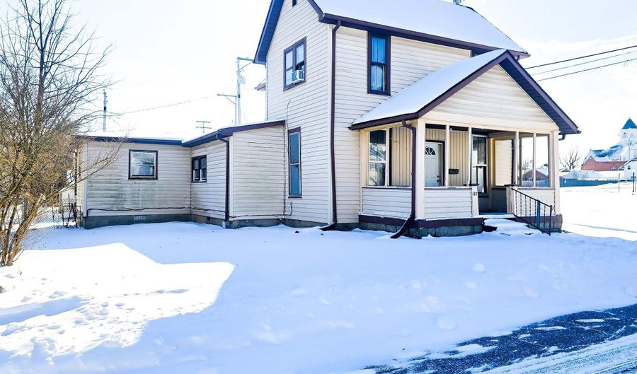 107 E Garfield St, Alexandria, IN 46001 - 4 Beds, 1 Bath