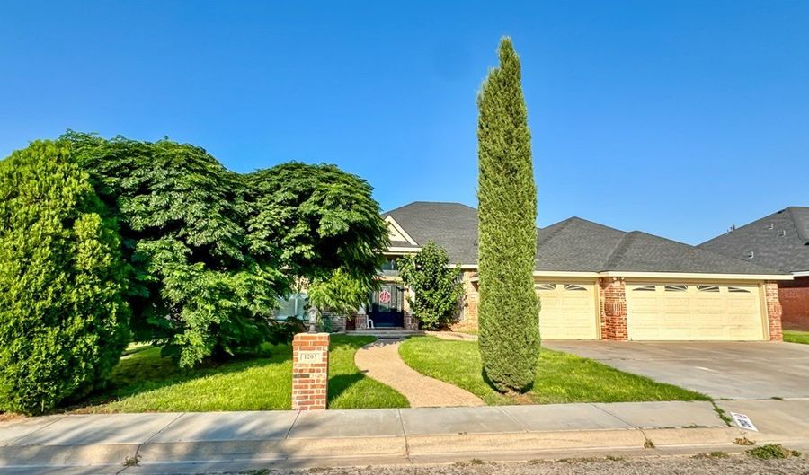 1203 NW 16th St, Andrews, TX 79714 - 4 Beds, 3 Bath