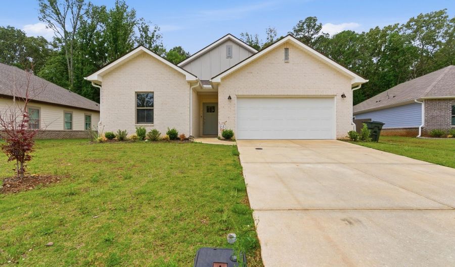 15007 Greenleaf Dr, Athens, AL 35613 - 4 Beds, 3 Bath