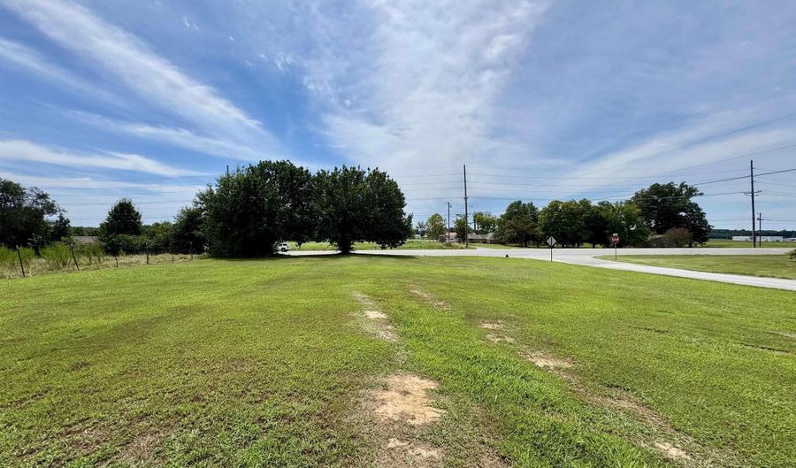 16260 Poplar Creek Rd, Athens, AL 35611 - 3 Beds, 1 Bath