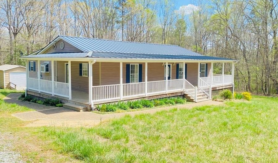 427 Muscadine Trl, Baskerville, VA 23915 - 3 Beds, 2 Bath