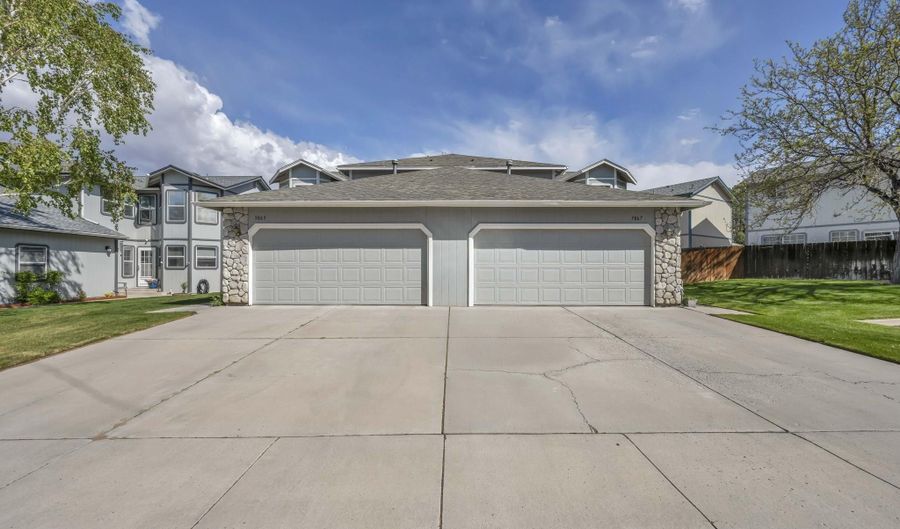 3067 Austin Ln, Carson City, NV 89701 - 2 Beds, 3 Bath