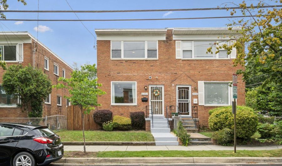 6332 N CAPITOL St NW, Washington, DC 20011 - 3 Beds, 3 Bath