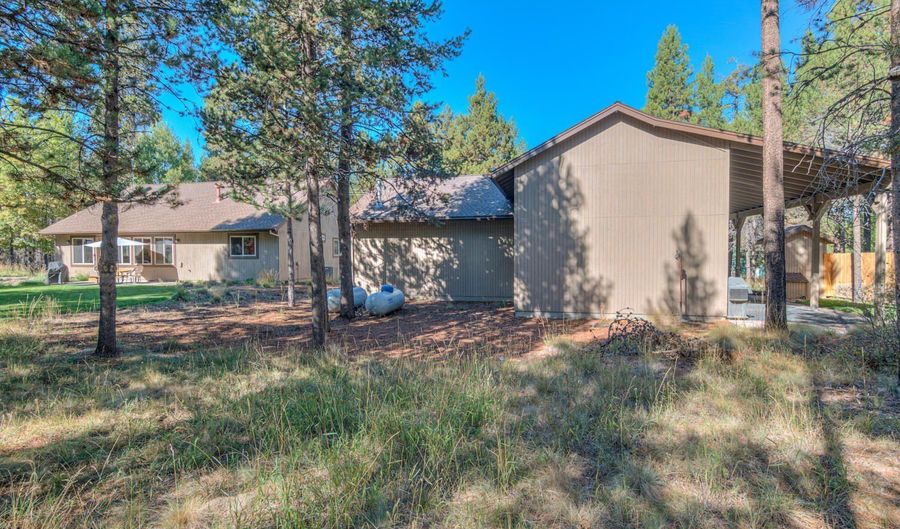 17295 Azusa Rd, Bend, OR 97707 - 3 Beds, 2 Bath