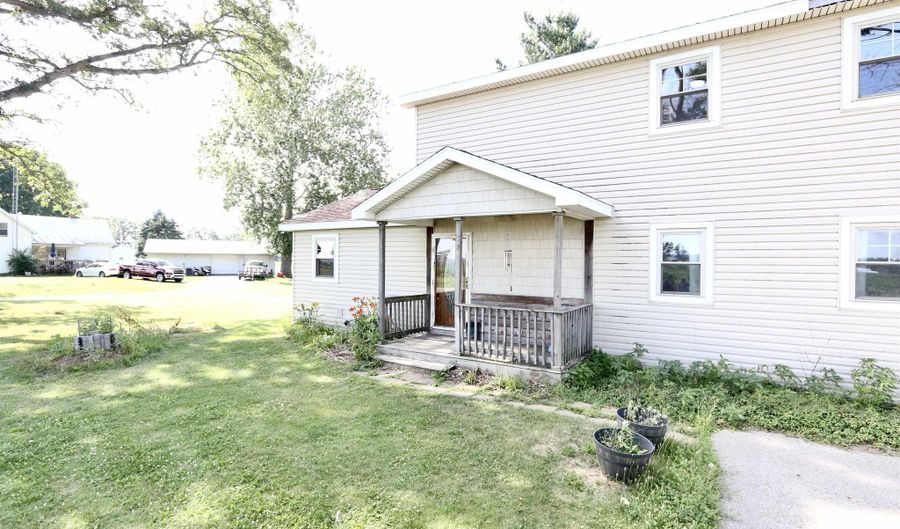 3910 E US 20 Hwy, Angola, IN 46703 - 3 Beds, 2 Bath